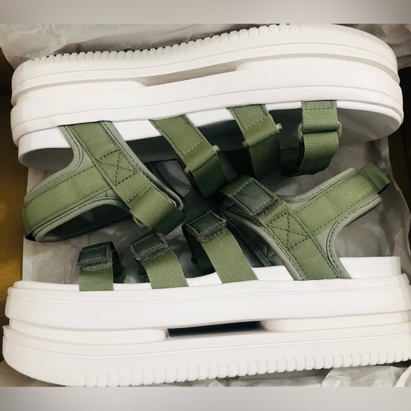 NEW..WOMEN SIZE 10 NIKE ICON CLASSIC SANDAL NA (LIGHT ARMY) WITH BOX - Picture 1 of 13